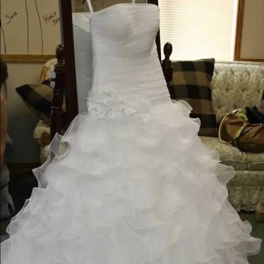 Allure Romance Bridal Gown